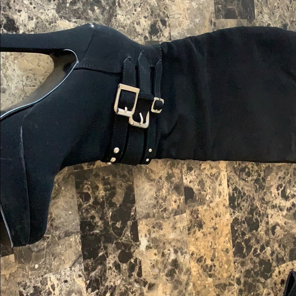 Black boots